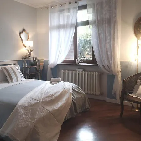 Bed & Breakfast Business Il Nido Segreto 4*