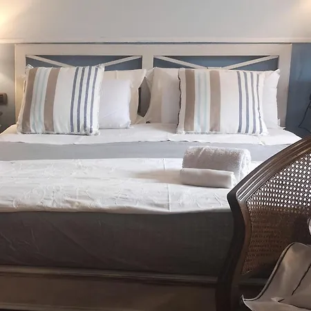 Bed & Breakfast Business Il Nido Segreto 4*